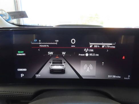 Used 2024 Nissan Ariya AWD image 21