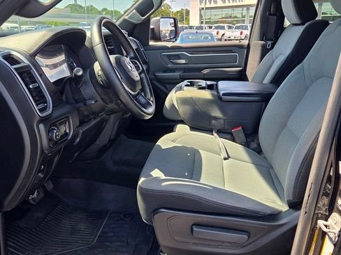 Used 2021 RAM 1500 Big Horn RWD image 12