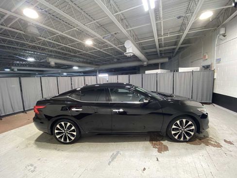 Used 2017 Nissan Maxima SR image 28