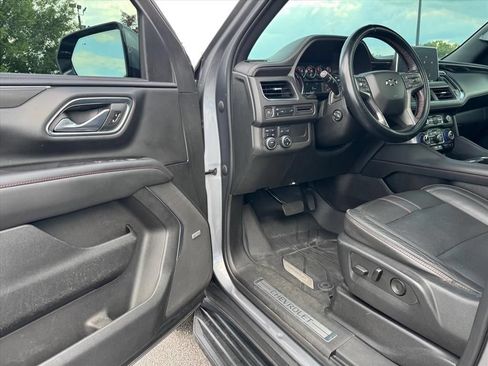 Used 2021 Chevrolet Tahoe RST w/ Luxury Package AWD/4WD image 17
