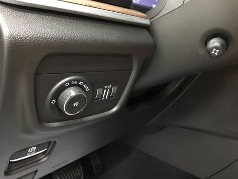 Used 2023 Jeep Grand Cherokee Summit w/ Adv Protech Group IV AWD/4WD image 10
