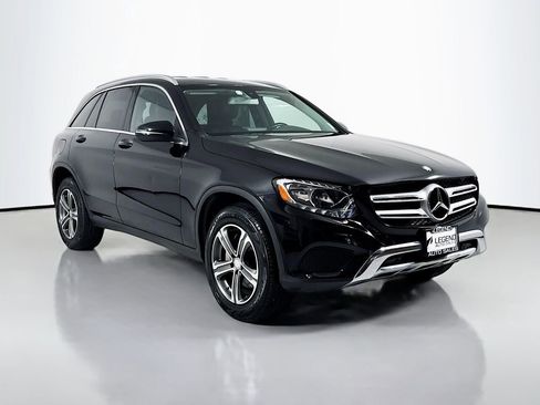Used 2016 Mercedes-Benz GLC 300 4MATIC image 3