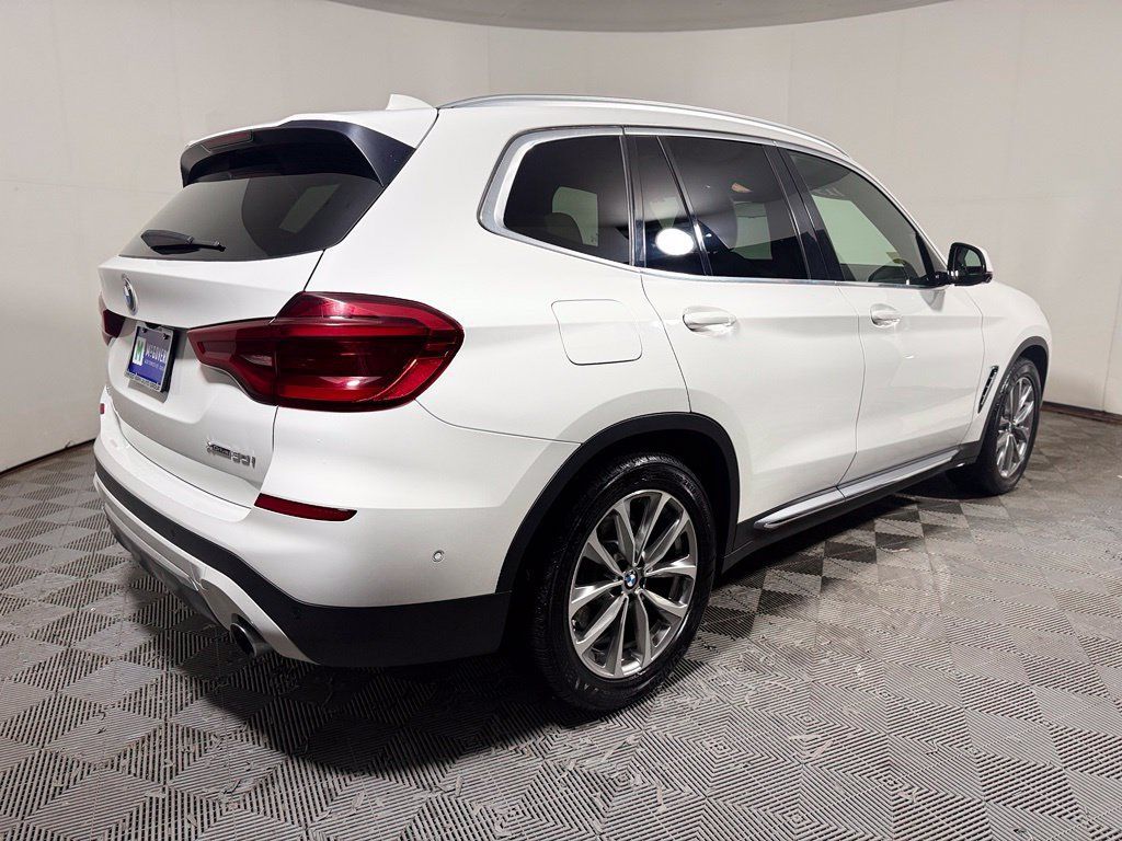 Used 2019 BMW X3 xDrive30i w/ Executive Package AWD/4WD image 7