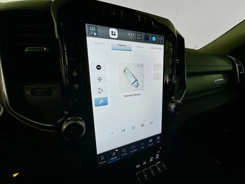 Used 2024 RAM 2500 Laramie w/ Safety Group image 19