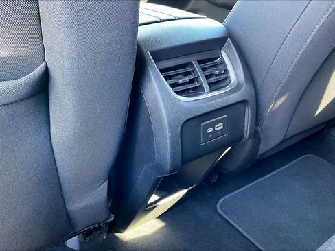 Used 2019 Chevrolet Blazer LT image 32