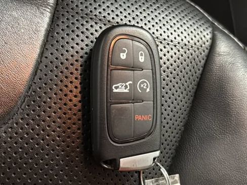 Used 2020 Jeep Cherokee Limited FWD image 20