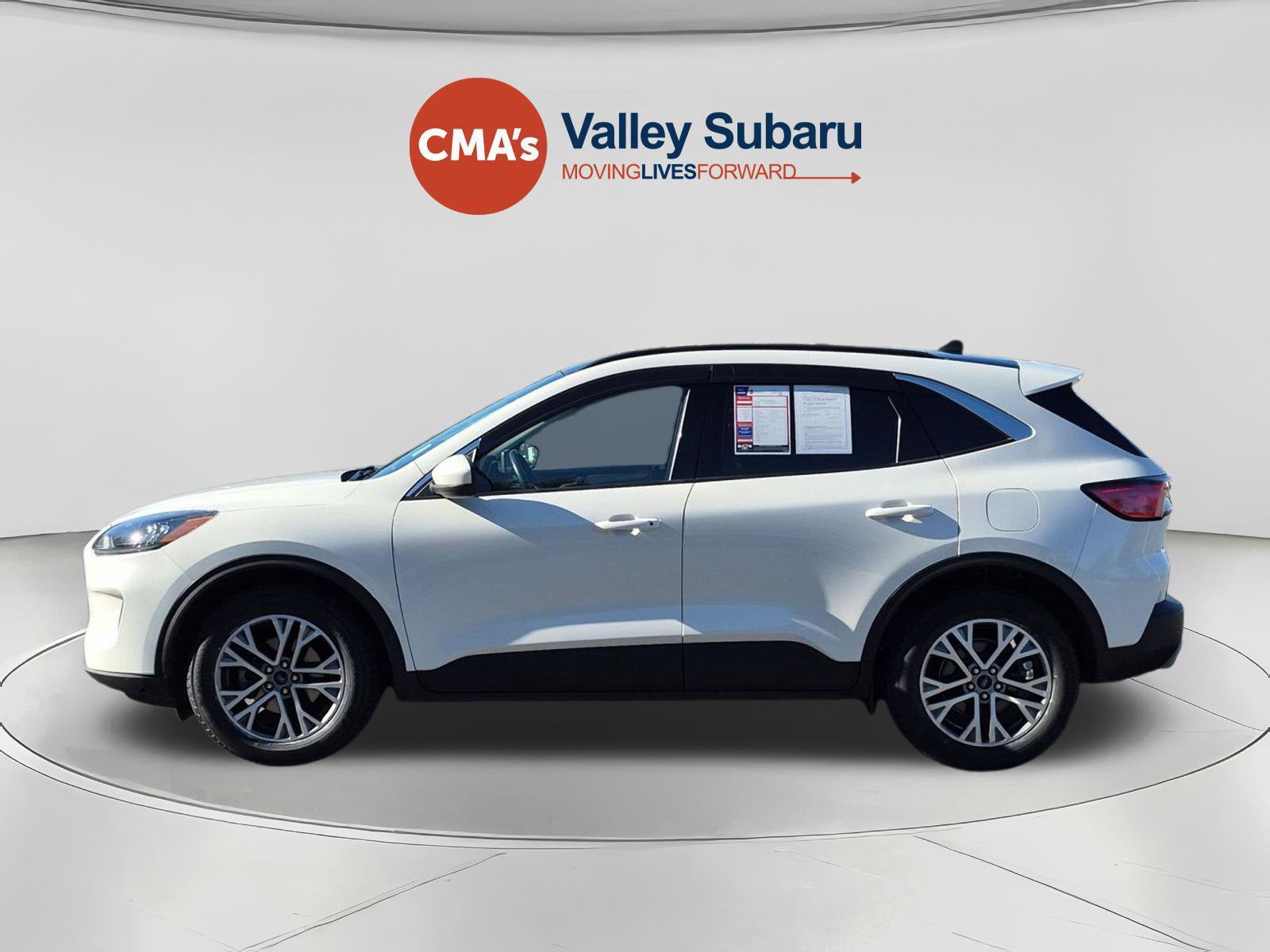 Used 2022 Ford Escape SEL w/ Technology Package AWD/4WD image 2