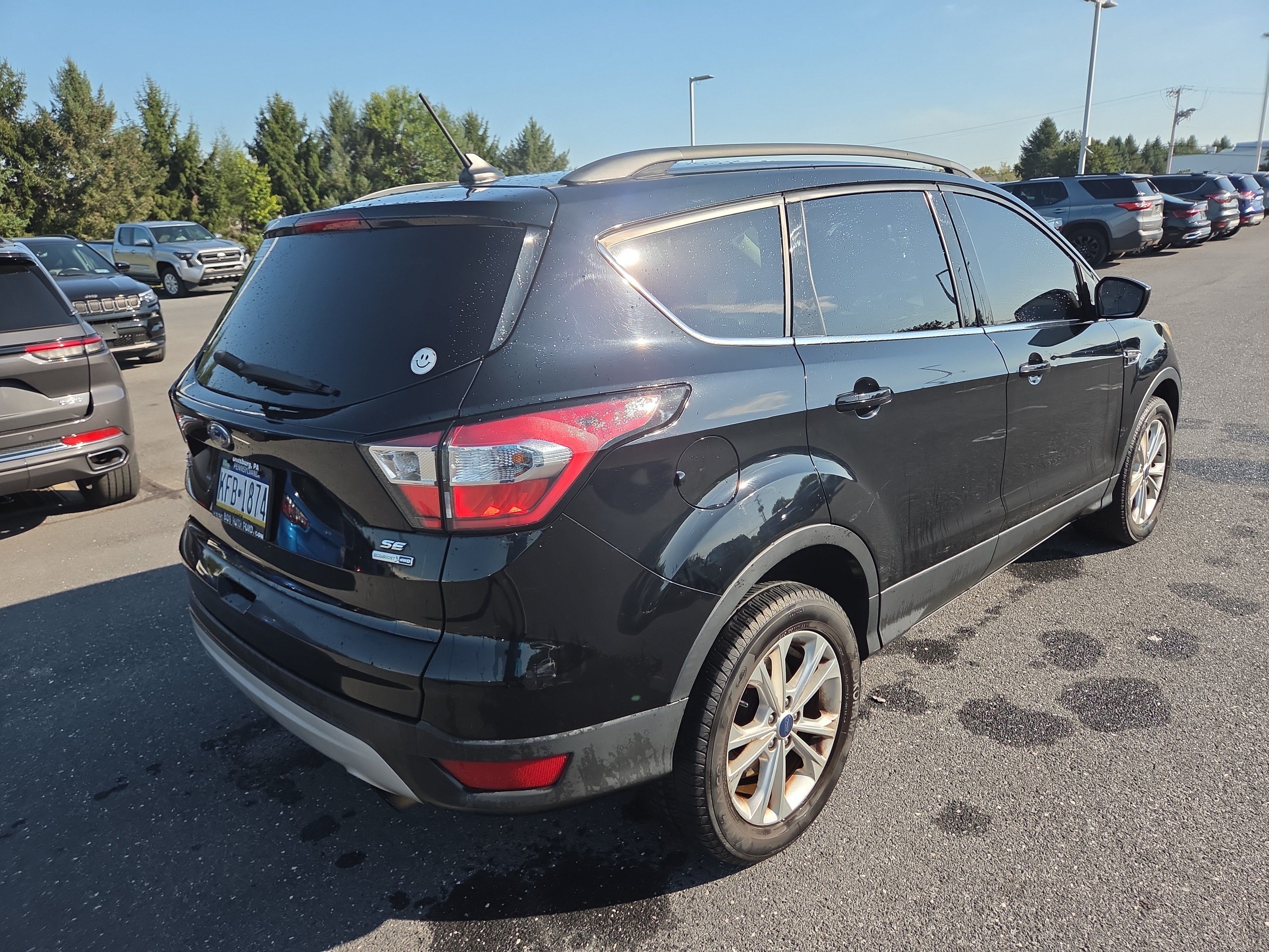 Used 2018 Ford Escape SE w/ Ford Safe & Smart Package AWD/4WD image 16