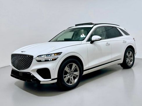 Used 2023 Genesis GV70 3.5T Sport w/ Sport Advanced Package AWD/4WD image 10