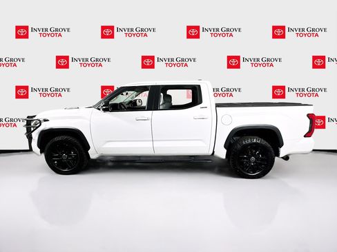 Used 2024 Toyota Tundra Limited AWD/4WD image 8