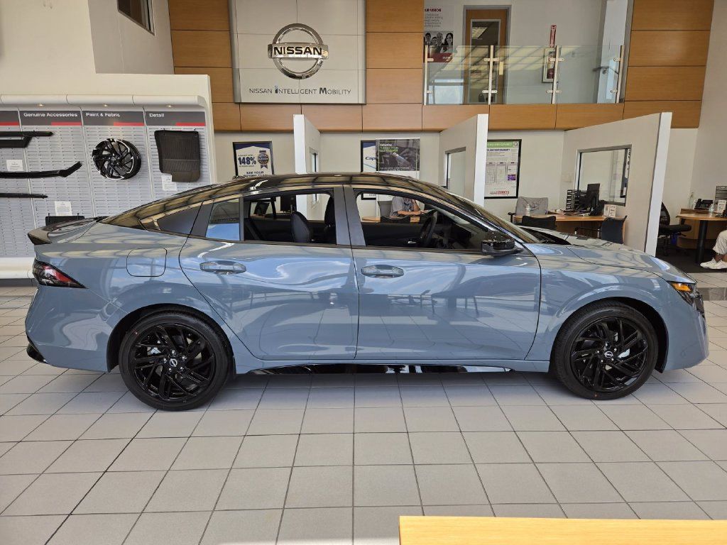 New 2027 Nissan Sentra SR w/ SR Premium Package FWD image 8