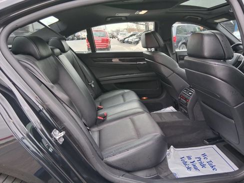 Used 2012 BMW 750Li xDrive image 17