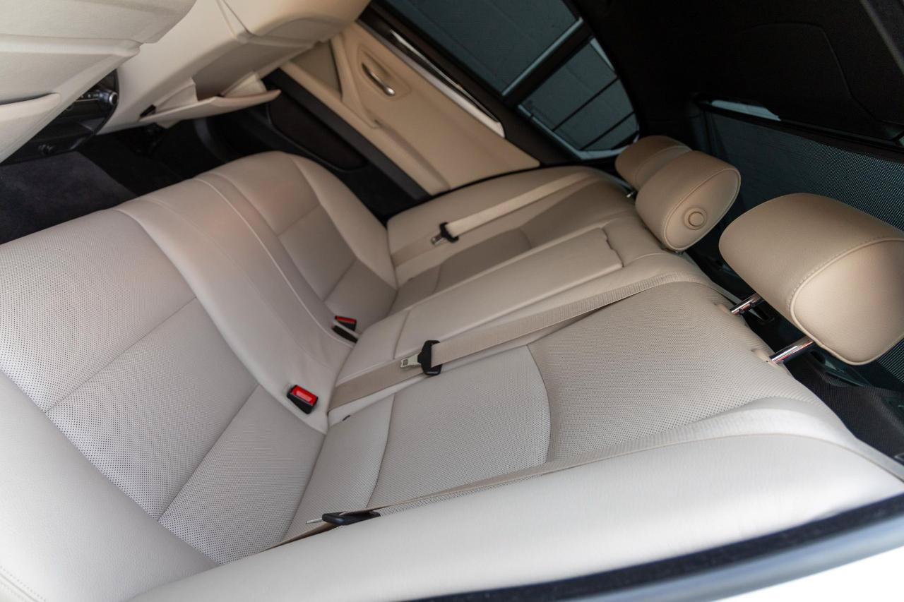 Used 2012 BMW 550i Sedan RWD image 8