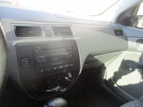 Used 2005 Ford Focus S image 31