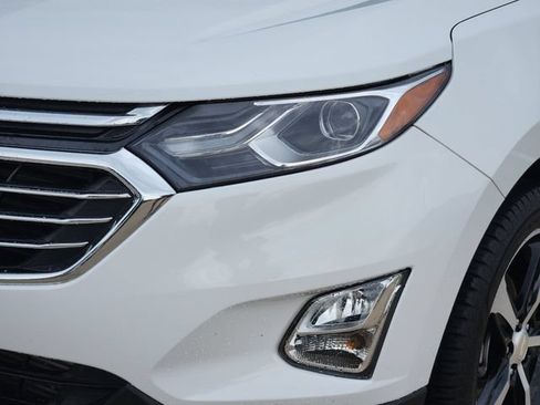Used 2021 Chevrolet Equinox Premier FWD image 16