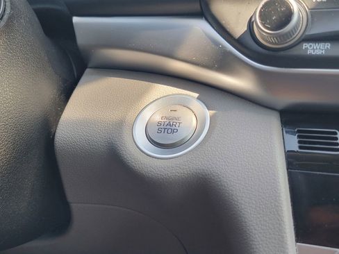 Used 2020 Hyundai Elantra Value Edition image 30