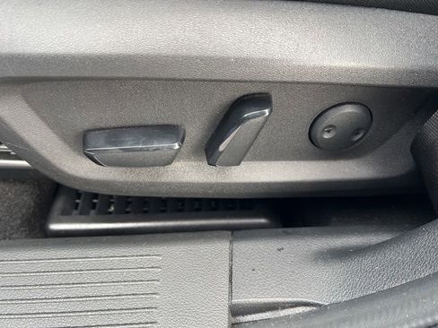 Certified 2023 Nissan Rogue SV image 51