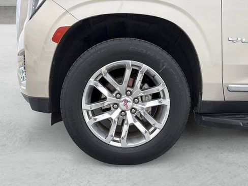 Certified 2022 GMC Yukon SLT w/ SLT Luxury Package image 22