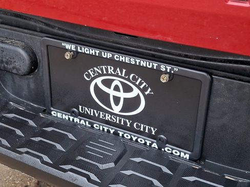 Certified 2018 Toyota Tacoma SR w/ SR Convenience Package image 30