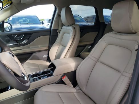 Used 2024 Lincoln Corsair FWD image 23