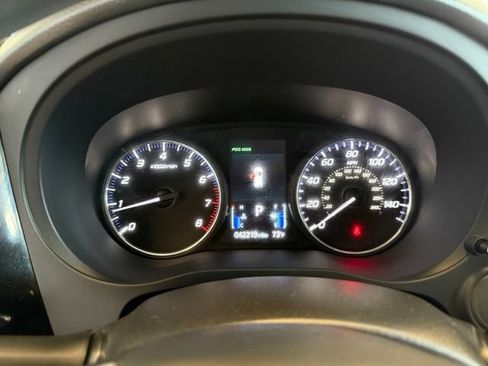 Used 2020 Mitsubishi Outlander ES FWD image 14