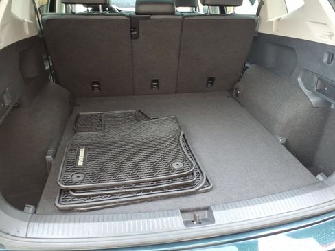 Used 2018 Volkswagen Tiguan SEL image 5