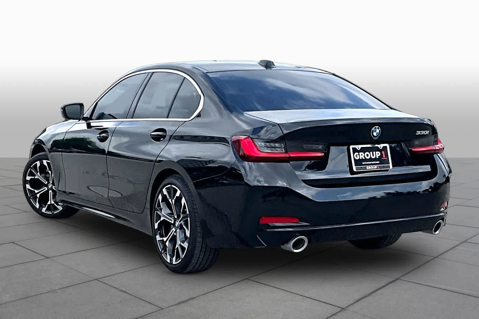 Used 2026 BMW 330i Sedan RWD image 11