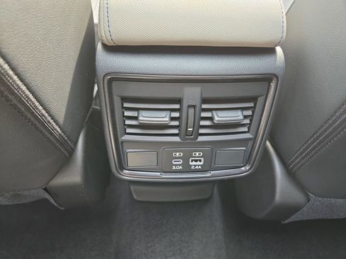 Used 2025 Subaru Forester Limited w/ Popular Package #1 image 18