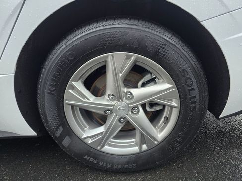 Used 2021 Hyundai Sonata SE image 12