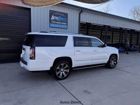 Used 2017 GMC Yukon XL Denali image 12