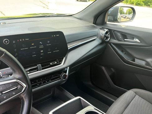 Used 2025 Chevrolet Equinox LT AWD/4WD image 17