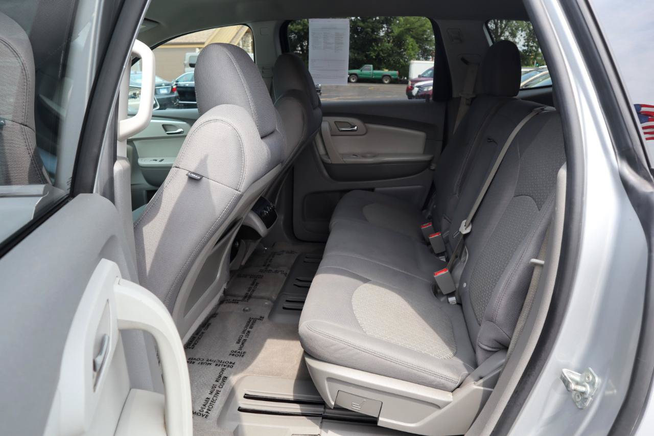 Used 2012 Chevrolet Traverse LT AWD/4WD image 16
