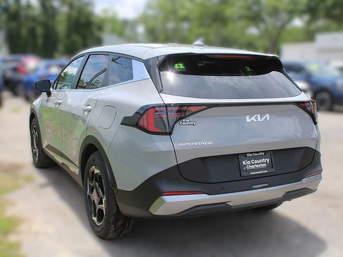 New 2026 Kia Sportage EX FWD image 12