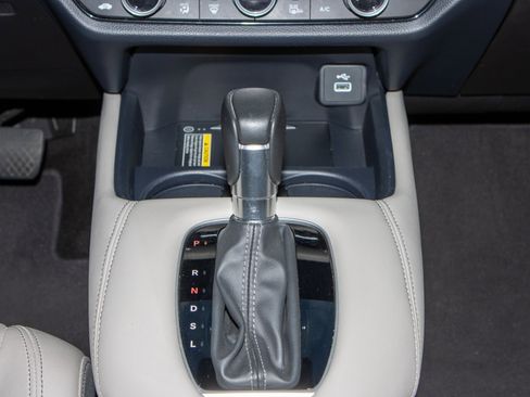 Certified 2023 Honda HR-V EX-L image 18