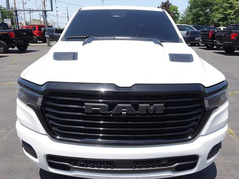 Used 2025 RAM 1500 Laramie w/ Night Edition AWD/4WD image 6