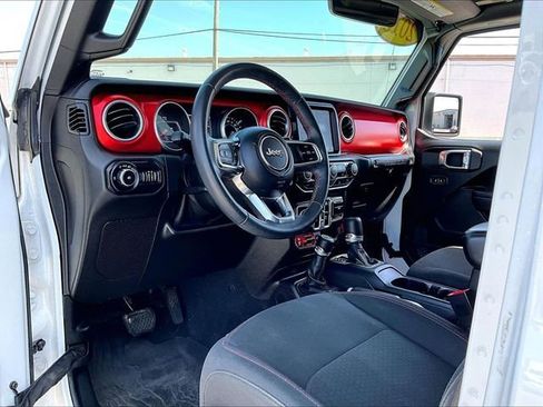 Used 2018 Jeep Wrangler Unlimited Rubicon w/ Dual Top Group AWD/4WD image 8