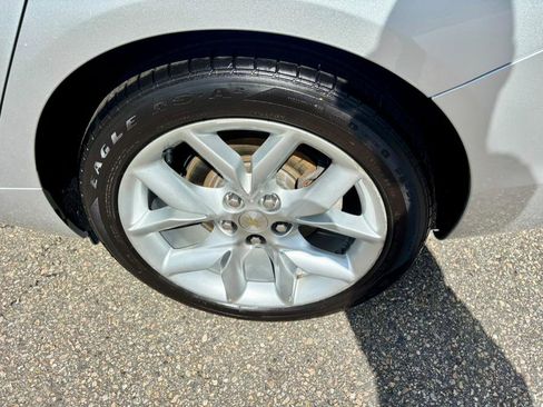 Used 2014 Chevrolet Impala LT image 27