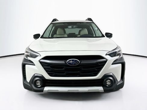 Used 2024 Subaru Outback Limited AWD/4WD image 5