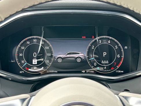 Used 2025 Jaguar F-PACE R-Dynamic S image 30