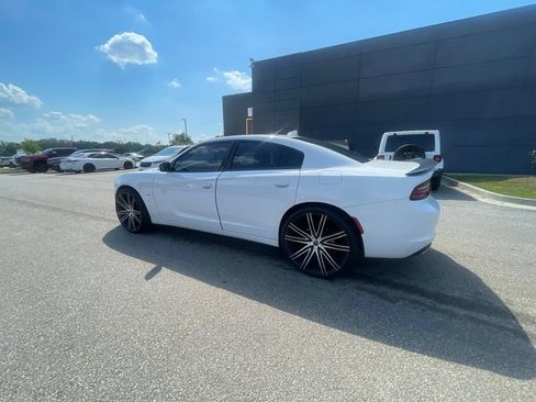 Used 2018 Dodge Charger GT AWD/4WD image 6