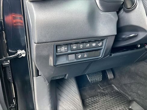 Used 2024 Toyota Tundra Limited image 30