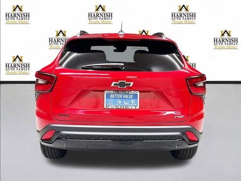 New 2026 Chevrolet Trax RS w/ Sunroof Package image 8