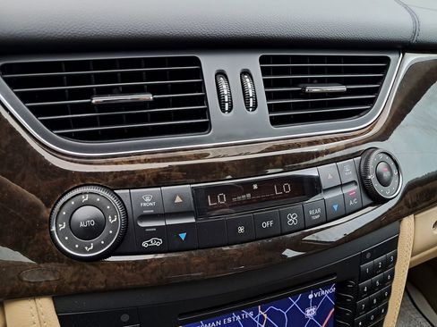 Used 2006 Mercedes-Benz CLS 55 AMG image 21