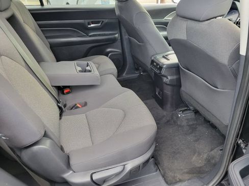 Used 2025 Toyota Grand Highlander FWD image 20