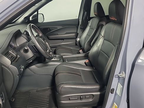 Used 2023 Honda Passport TrailSport image 19
