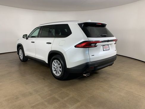 Used 2024 Toyota Grand Highlander AWD image 15