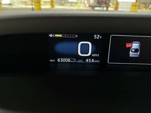 Certified 2016 Toyota Prius Four image 19
