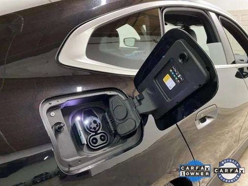 Used 2025 BMW i4 xDrive40i image 91