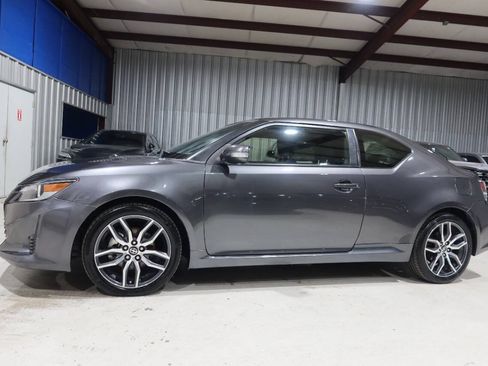 Used 2016 Scion tC FWD image 1