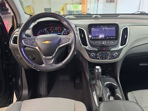Used 2019 Chevrolet Equinox Premier AWD/4WD image 2